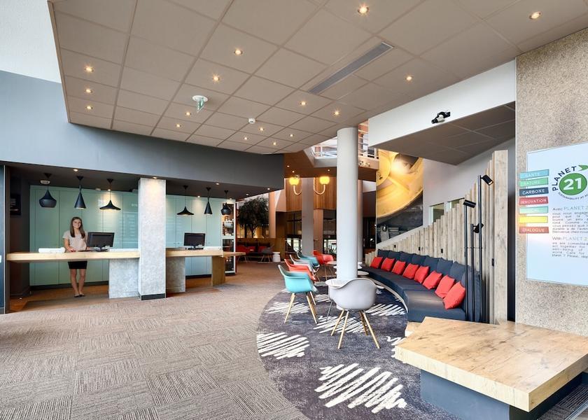 Nouvelle-Aquitaine Chasseneuil-du-Poitou Reception