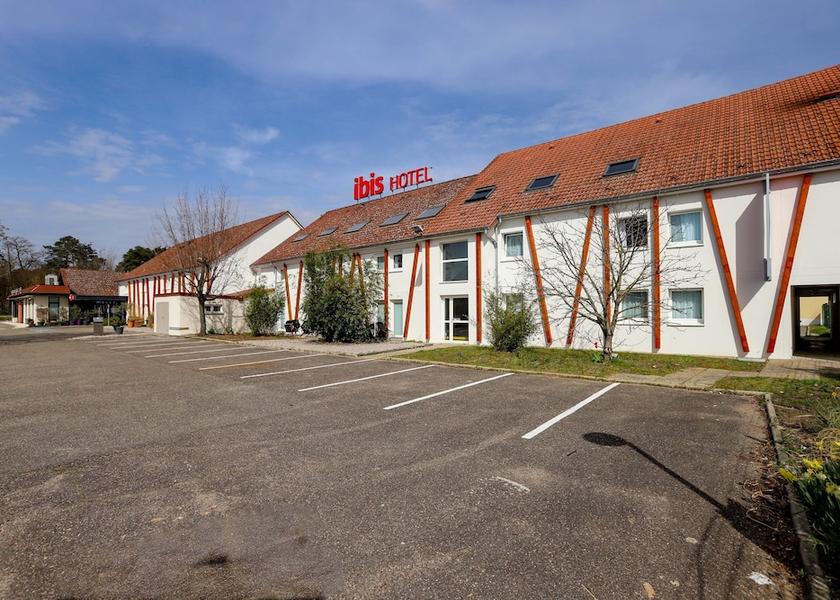 Grand Est Haguenau Front of property