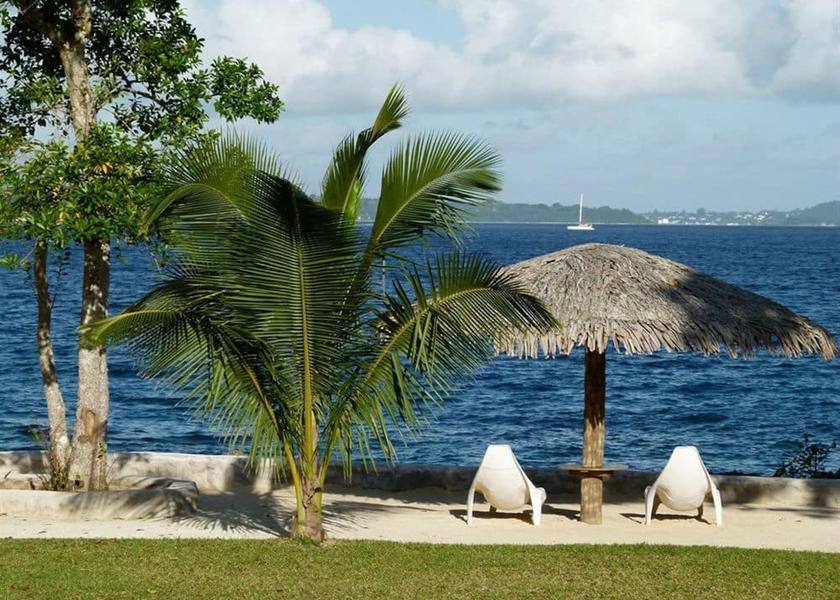  Mele Exterior Detail