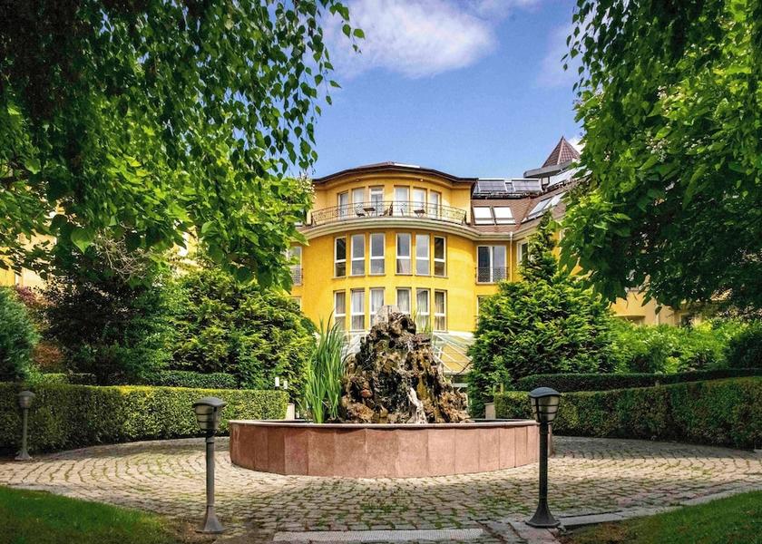  Sofia Exterior Detail