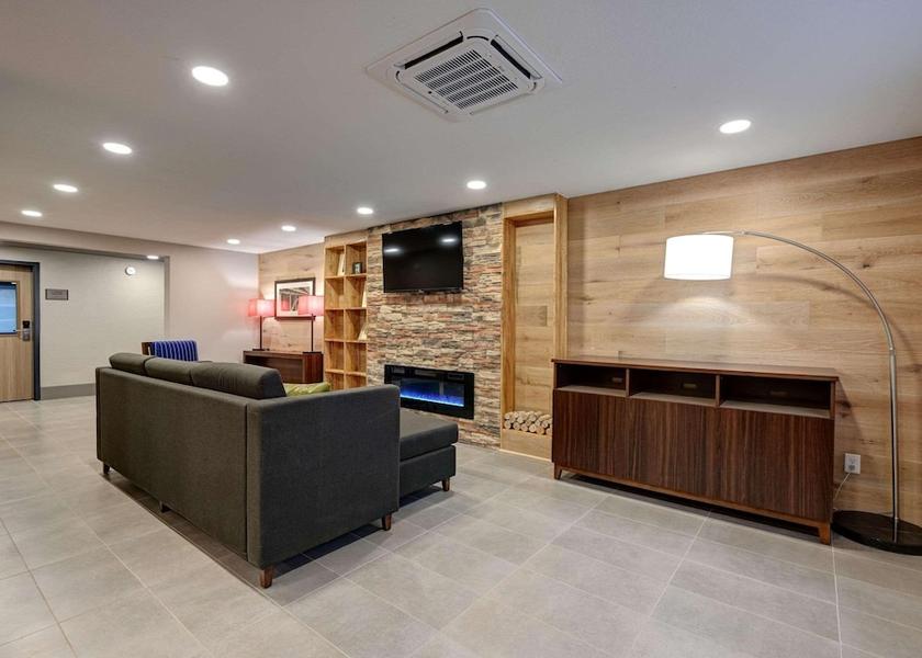 South Dakota Pierre Lobby