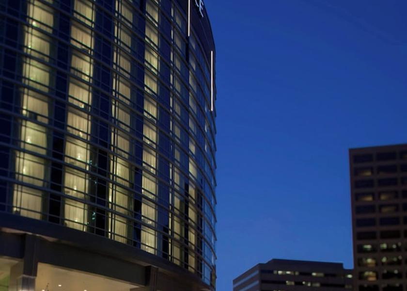 Virginia Arlington Exterior Detail