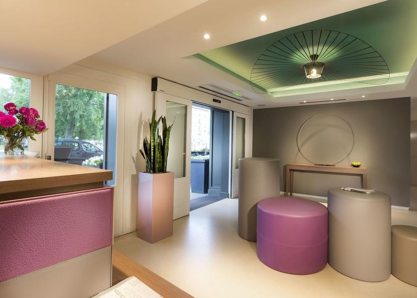 Ile-de-France Boulogne-Billancourt Lobby