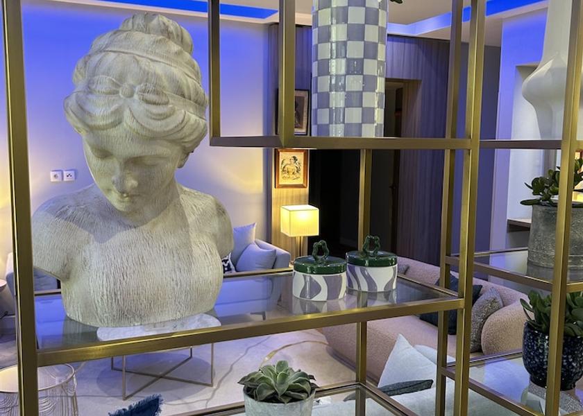 Ile-de-France Guyancourt Lobby