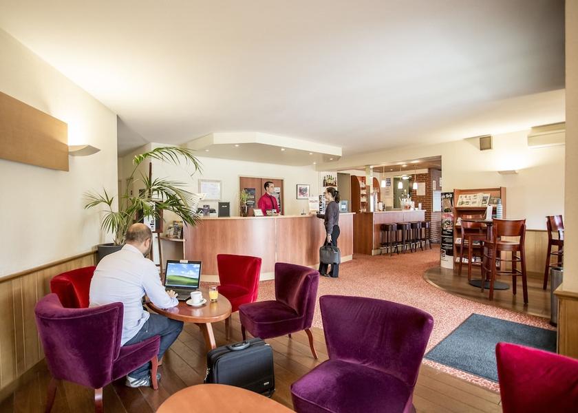 Brittany Rennes Lobby