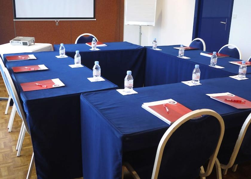Brittany Vezin-le-Coquet Meeting facility