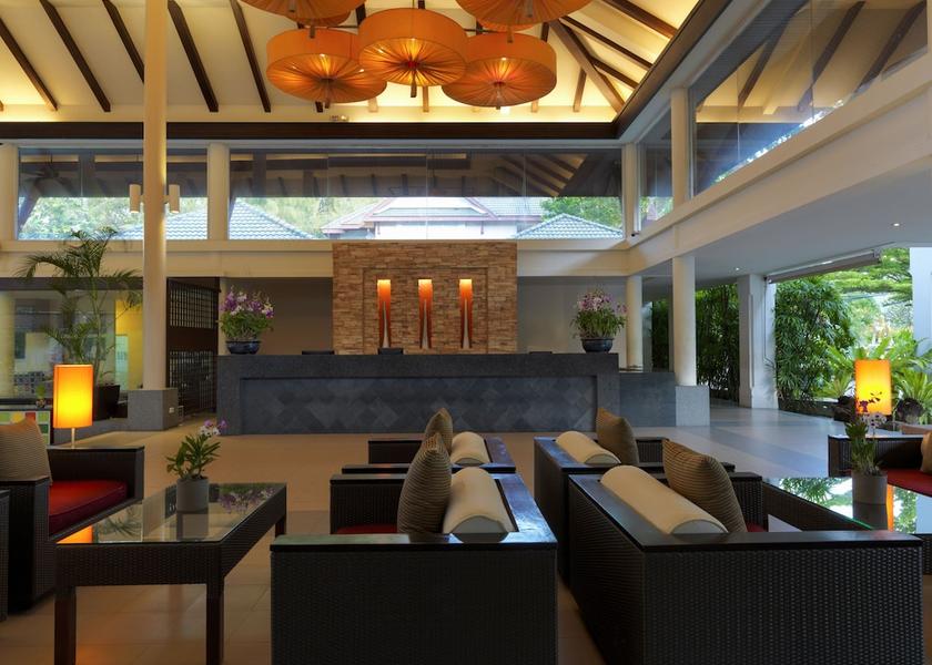 Phuket Choeng Thale Lobby