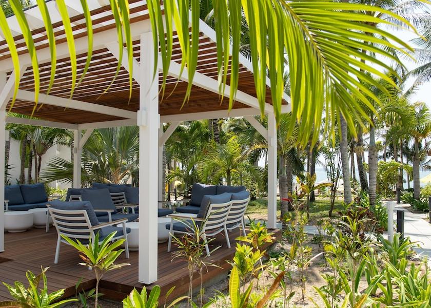 MU Belle Mare Exterior Detail