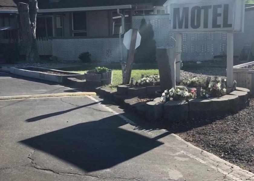 California Kelseyville Exterior Detail