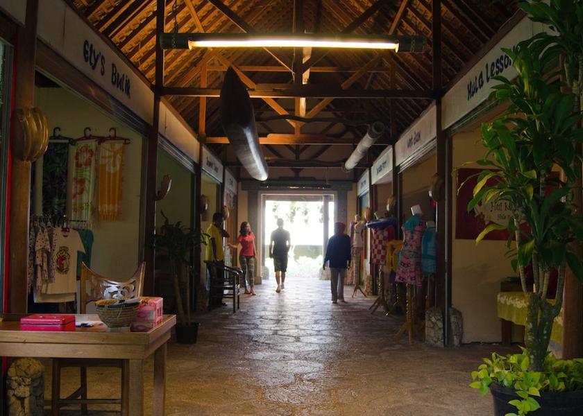 Banten Bulakan Exterior
