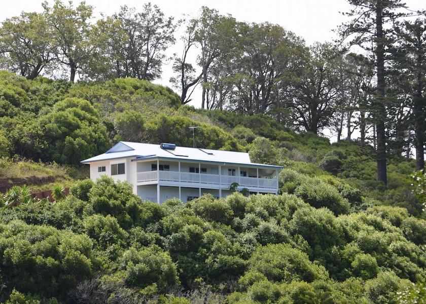  Norfolk Island Property Grounds