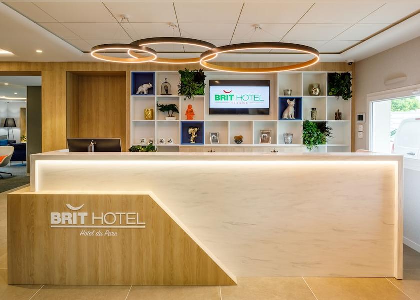 Brittany Lecousse Reception