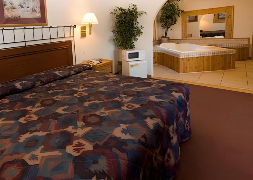 North Dakota Mandan 1 King Whirlpool Non-Smoking