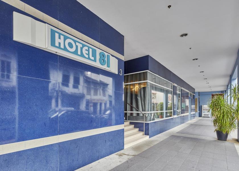 Singapore Hotel Exterior