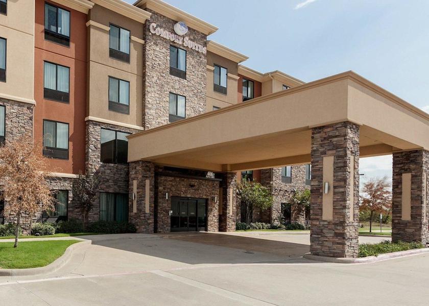 Texas Greenville Exterior Detail