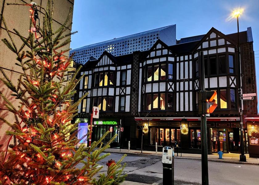 Quebec Montreal Exterior