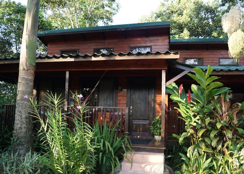 Alajuela Province Guayabo Room