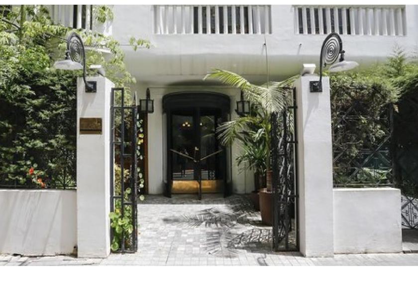  Casablanca Entrance