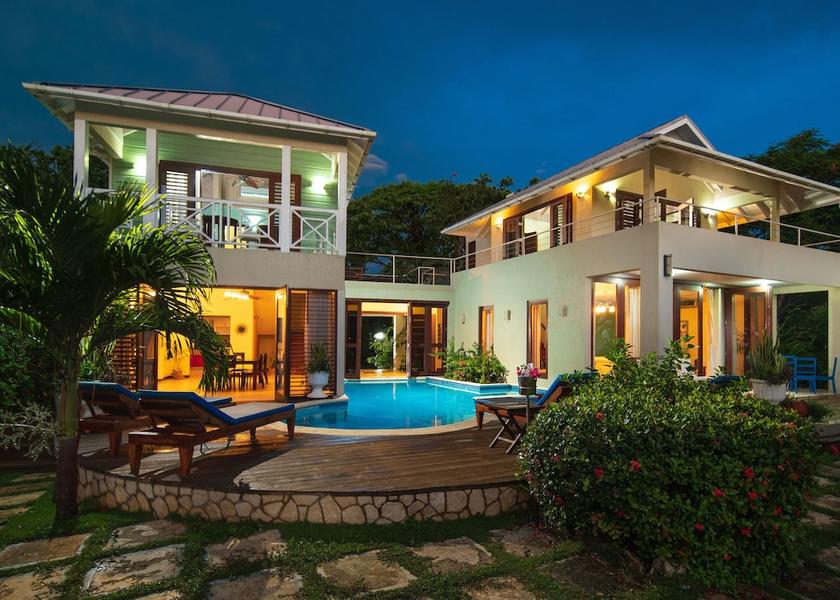 Westmoreland Negril Interior Entrance