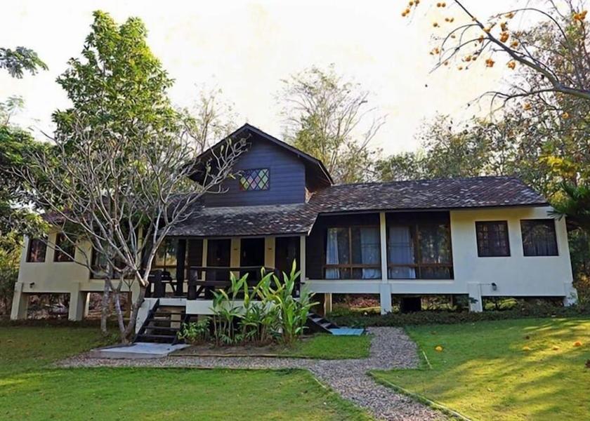 Chiang Mai Province Hang Dong Facade