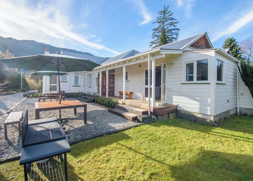 Otago Speargrass Flat Terrace/patio