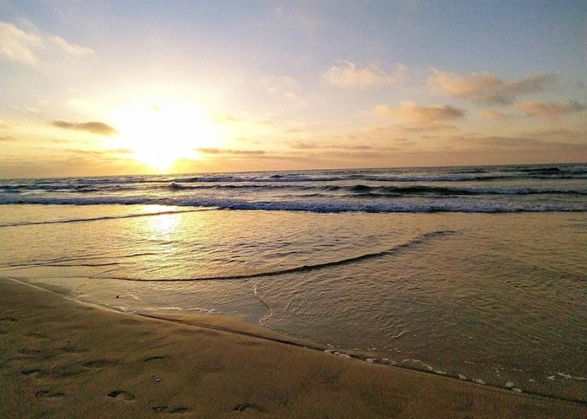  Casablanca Beach