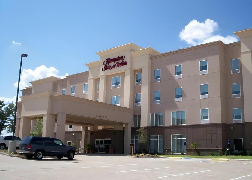 Texas Denison Hotel Exterior