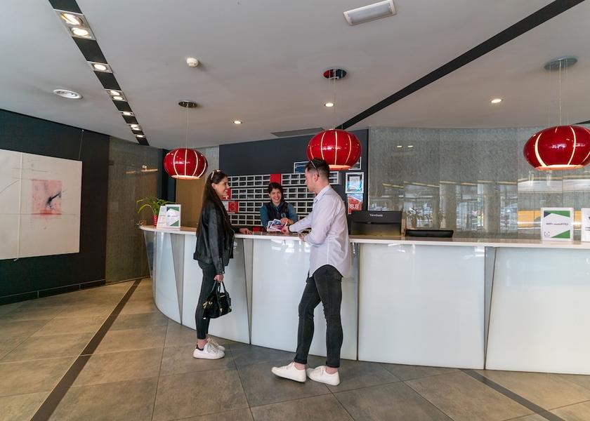  Escaldes-Engordany Reception