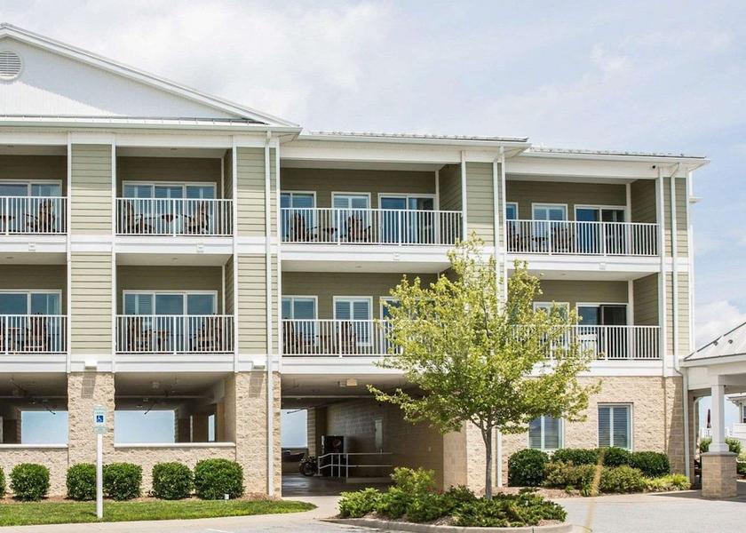 Maryland Piney Point Exterior Detail