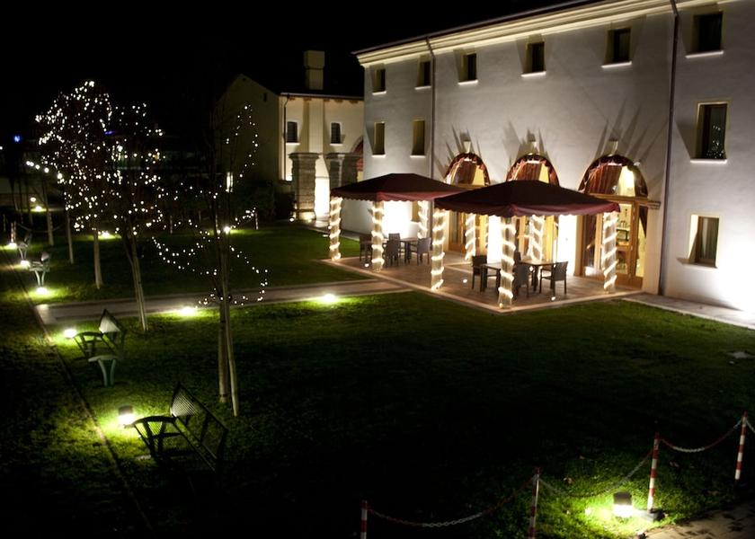 Veneto Campagna Lupia Facade