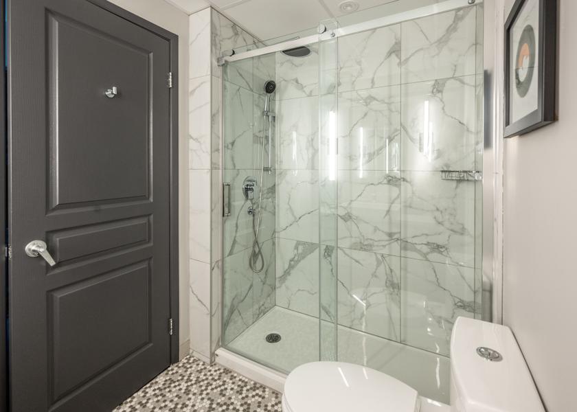 Quebec Magog Bathroom