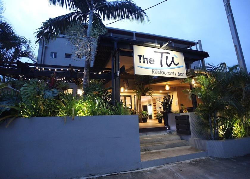  Luganville Facade