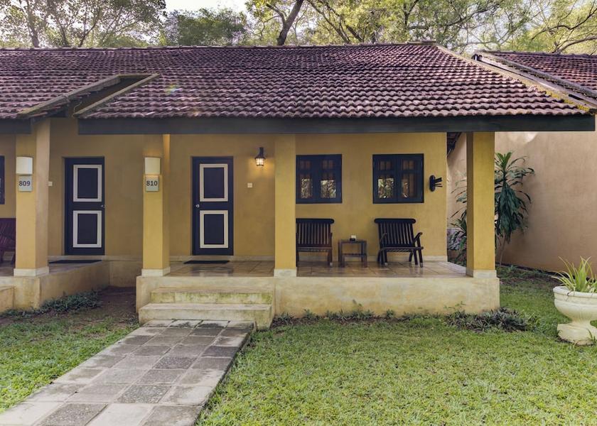 Anuradhapura District Habarana Exterior Detail