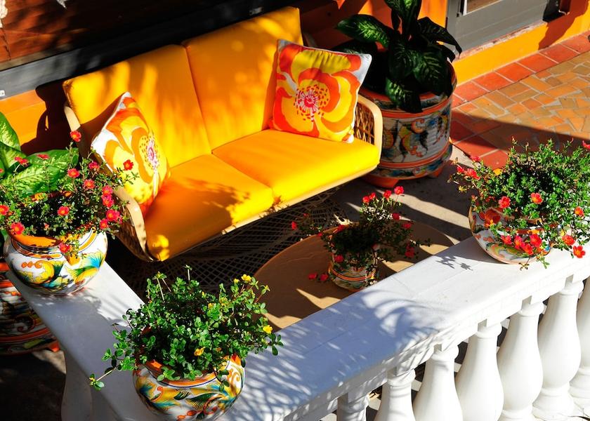 Florida Lauderdale-by-the-Sea Courtyard