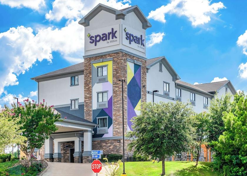 Texas Longview Exterior Detail