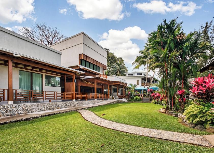 Cortés Omoa Exterior