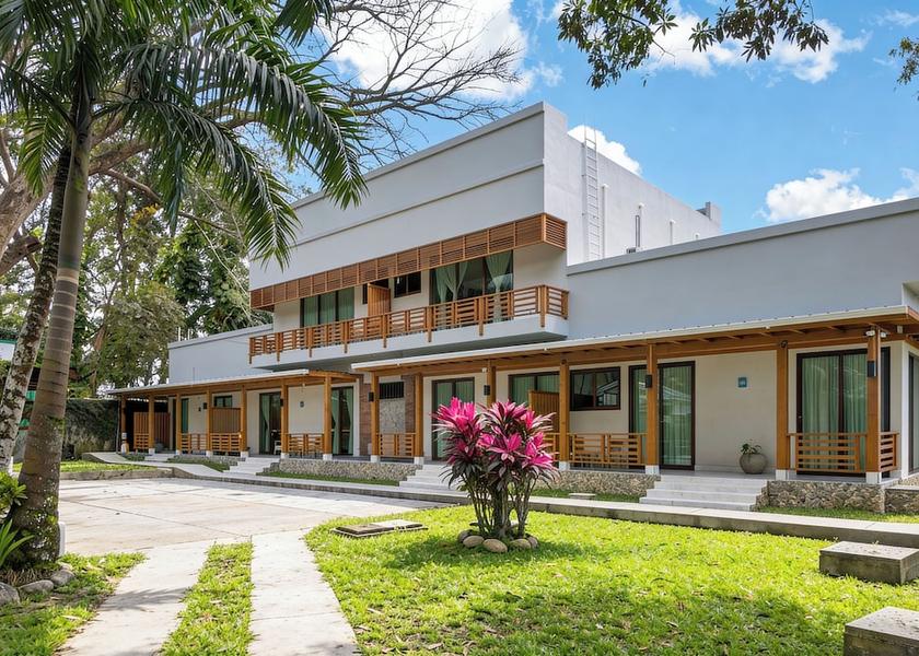 Cortés Omoa Exterior