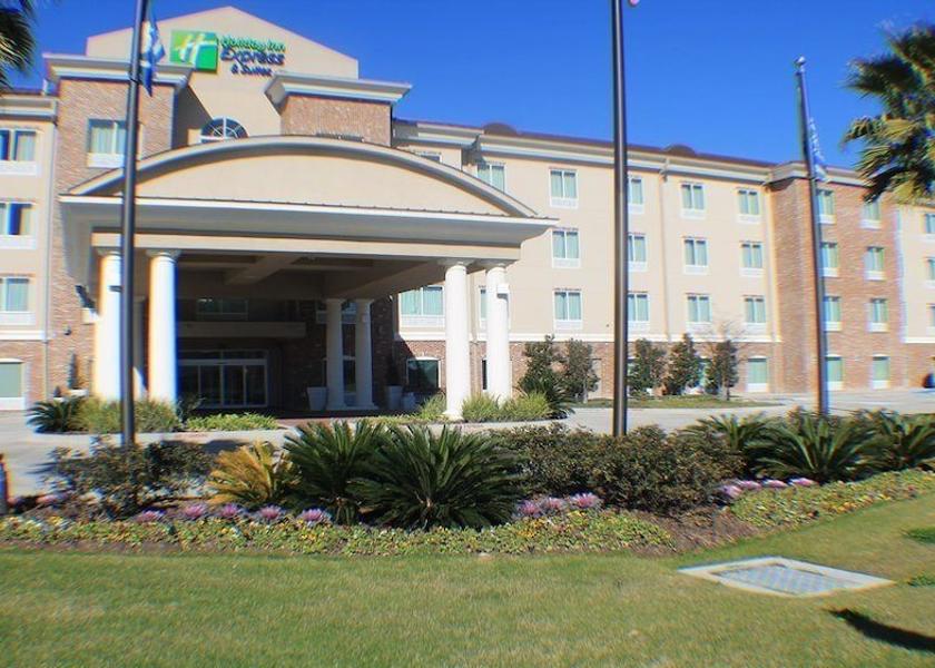 Louisiana Gonzales Facade