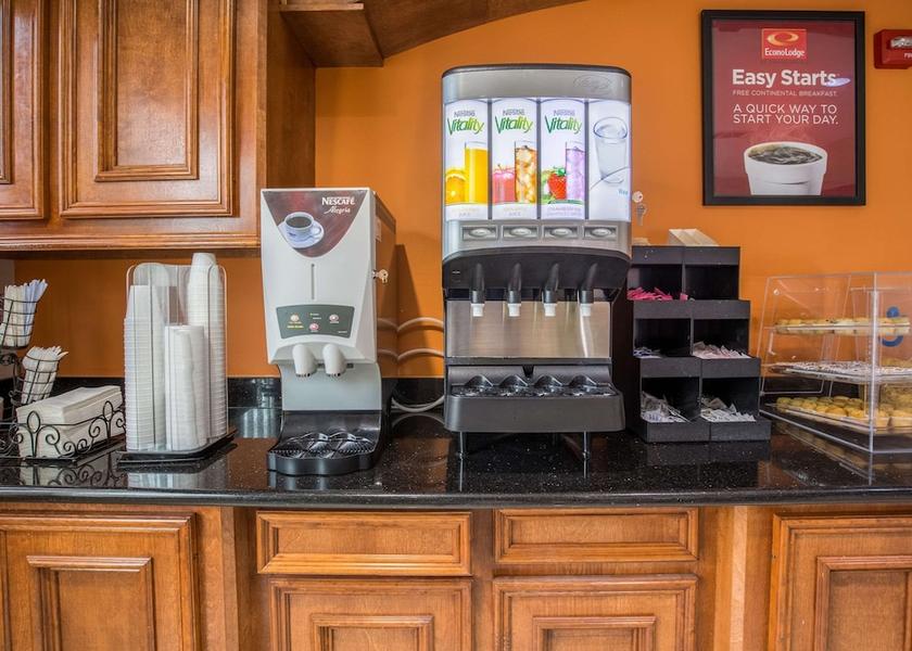 Texas Bridge City Breakfast Area