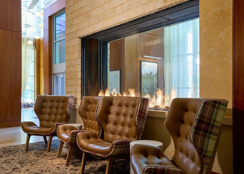 Virginia Arlington Lobby