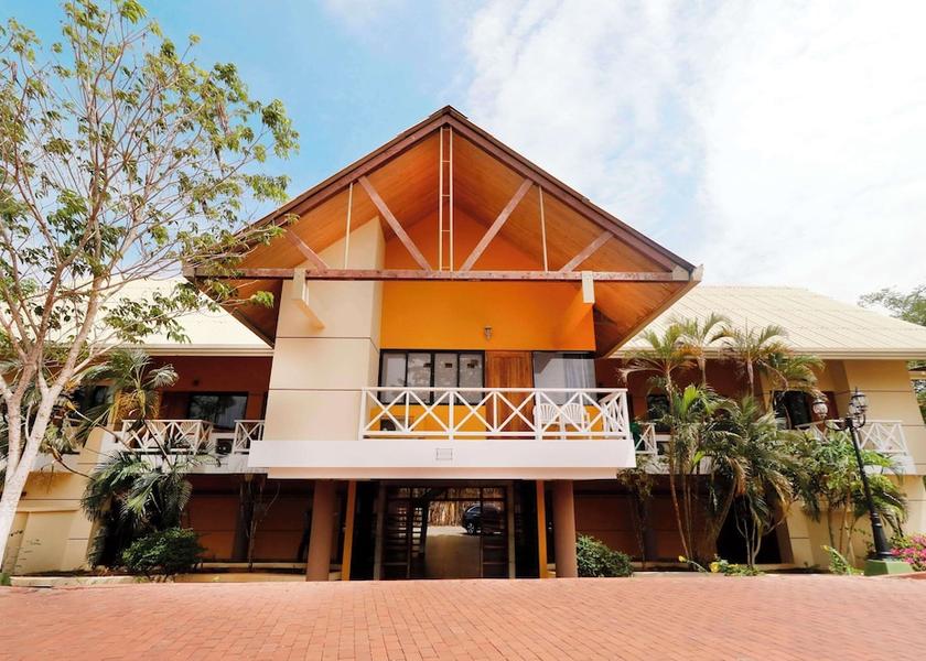 Herrera Chitre Exterior Detail