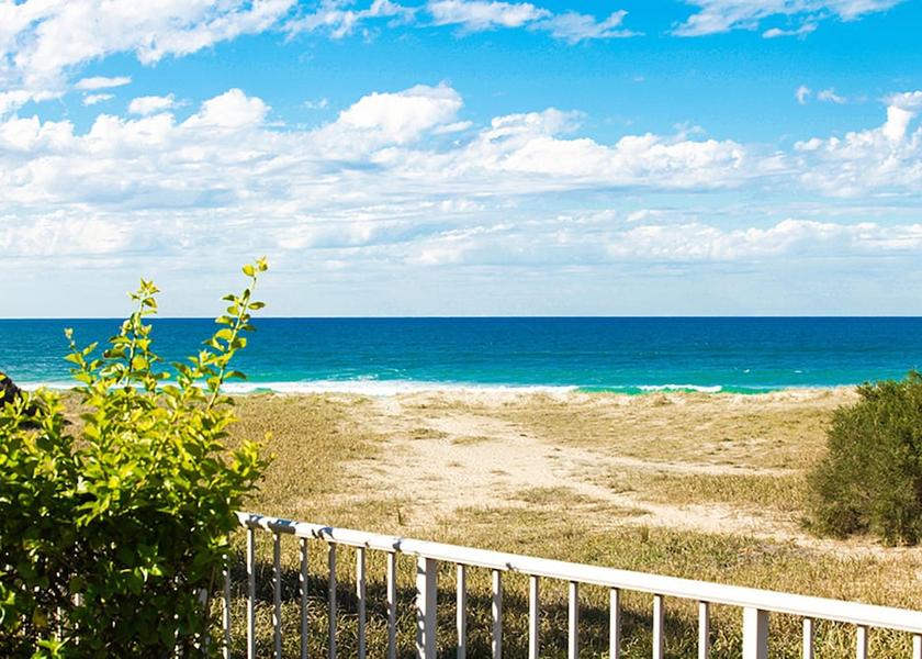 Queensland Gold Coast Beach/ocean view