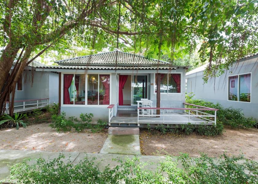 Surat Thani Koh Phangan Facade