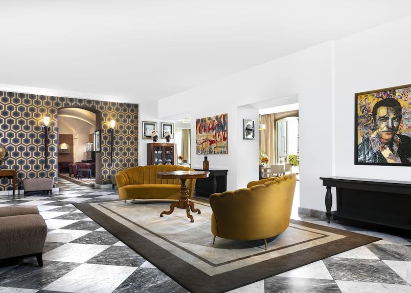 Liguria Alassio Lobby sitting area