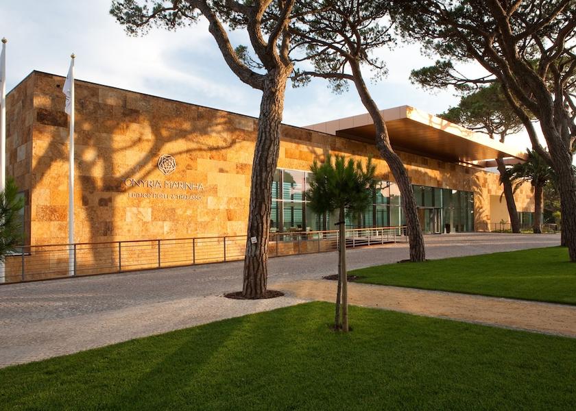  Cascais Entrance