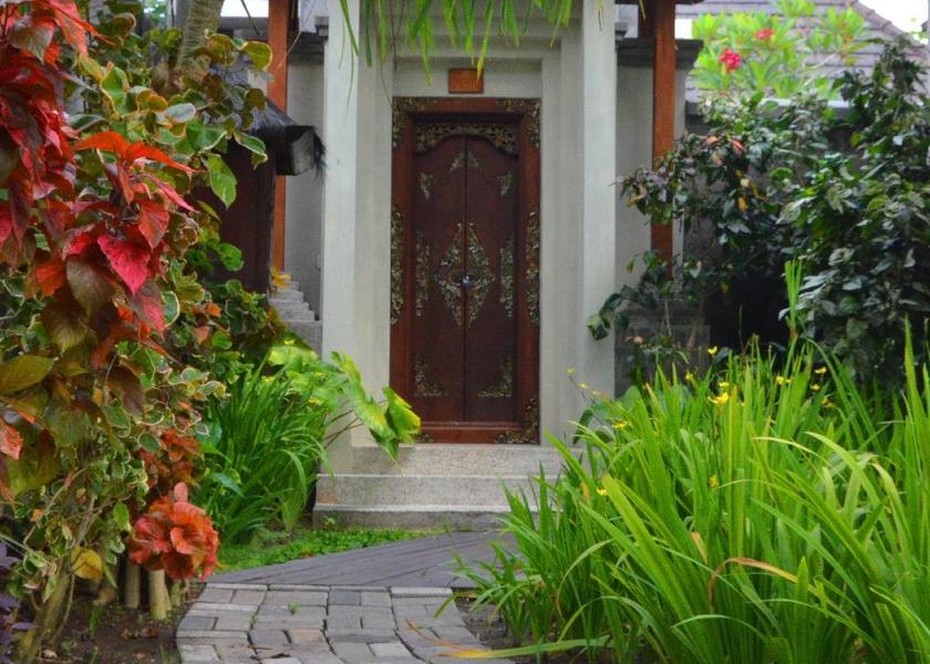 Bali Batubulan Hotel Exterior