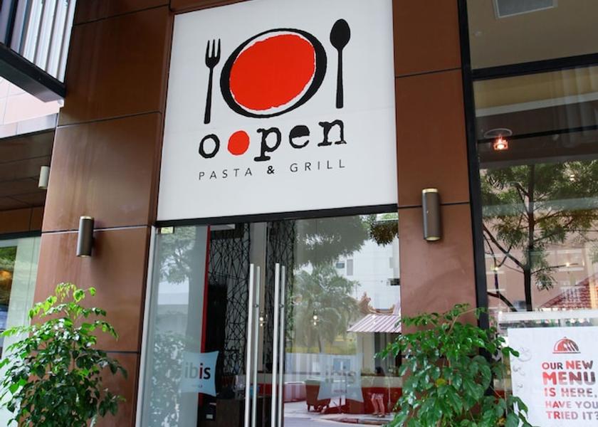  Singapore Restaurant