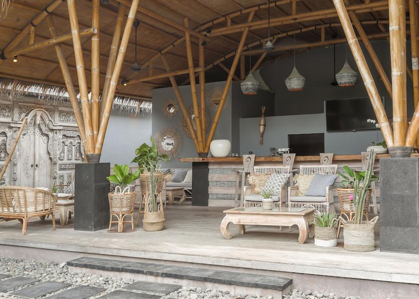 Bali Lembongan Island Bar (on property)