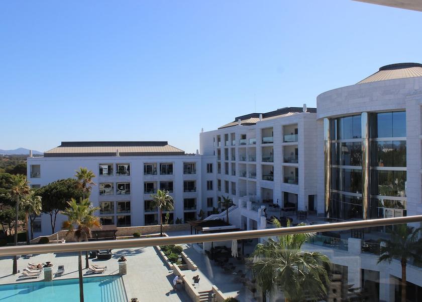 Faro Loulé Balcony View