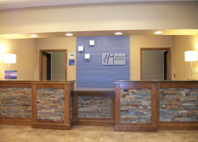 New York Cortland Exterior Detail